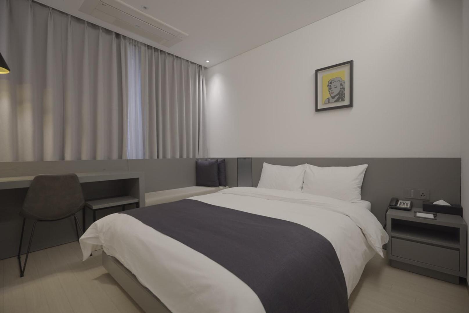 Gloucester Hotel Cheongju Extérieur photo