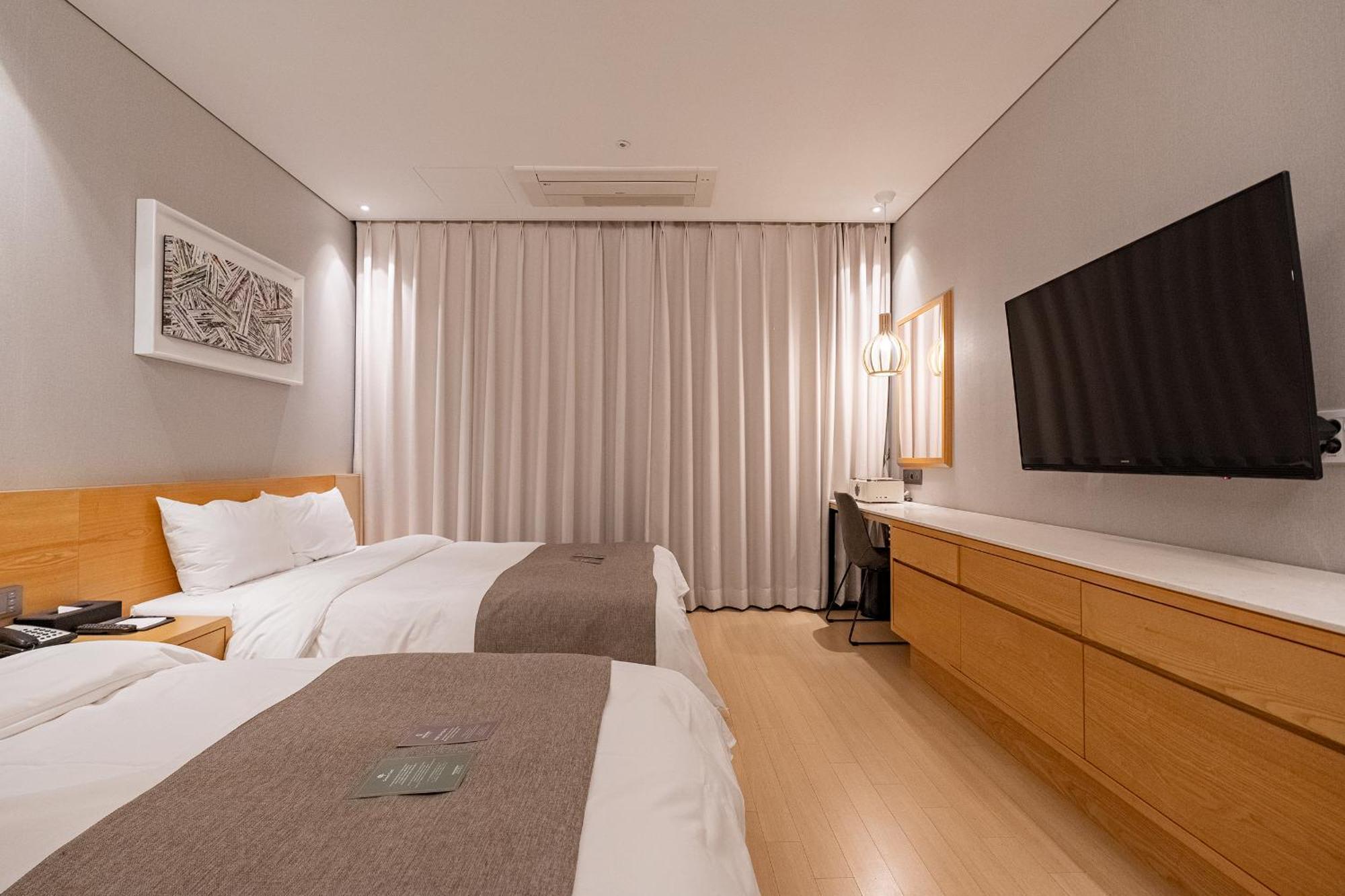 Gloucester Hotel Cheongju Extérieur photo