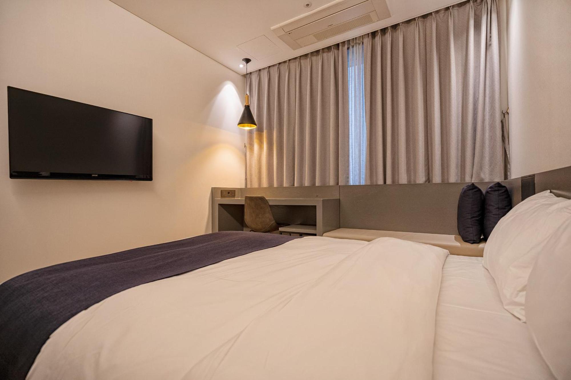 Gloucester Hotel Cheongju Extérieur photo
